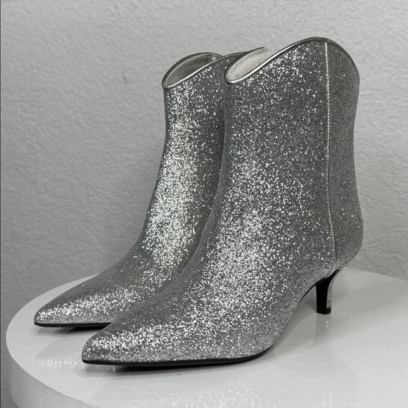 ON 34TH AATIRA TULIP GLITTER BOOTIES SILVER KITTEN HEEL POINTED TOE SIZE 7 *NIB* - Picture 4 of 15